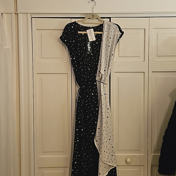 Papillon Blanc Dresses & Skirts - Papillon size L wrap black and white polka dot dress NWT